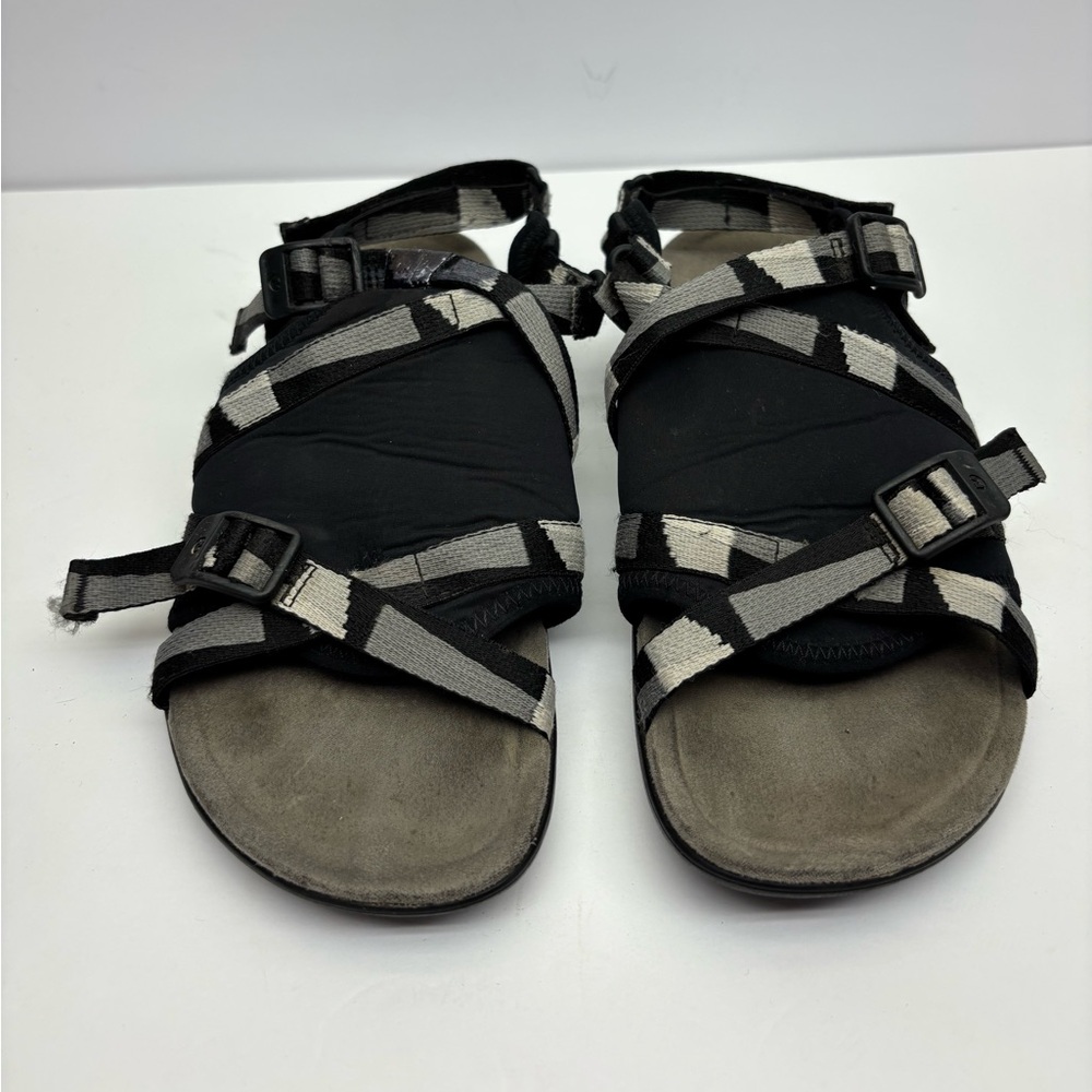 Merrell sandals, women’s SZ 8, box 35